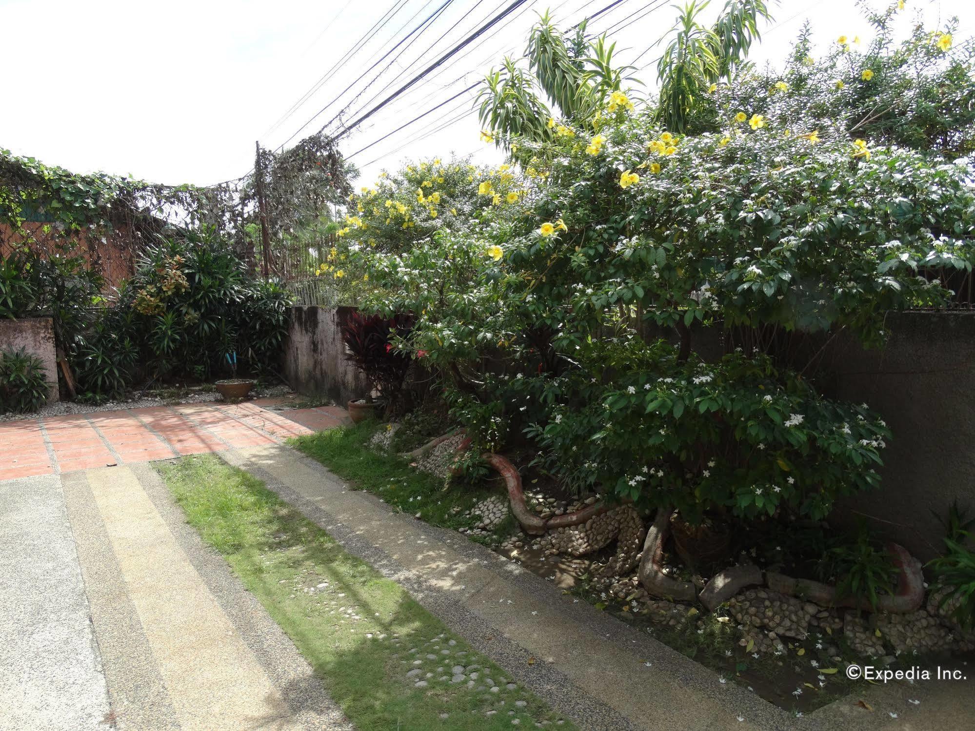 Casa Ruby Pension House Davao City Exteriör bild